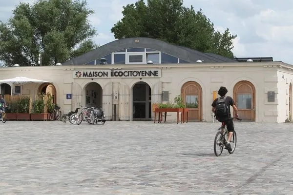 Voyage en 2030 Glorieuses avec Graine Décolow