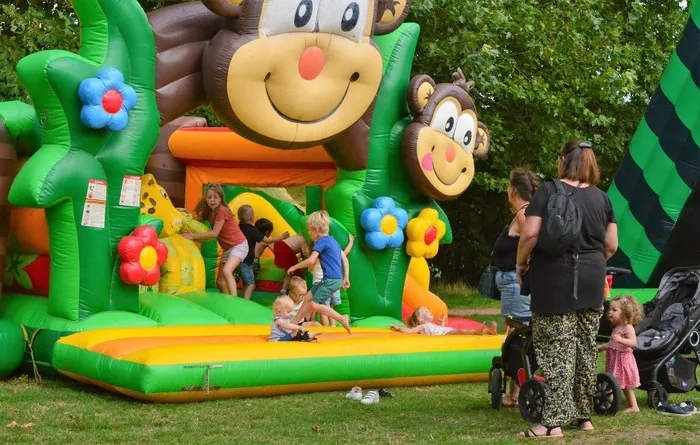 LE VILLAGE DES FUNNY DAYS EN VADROUILLE