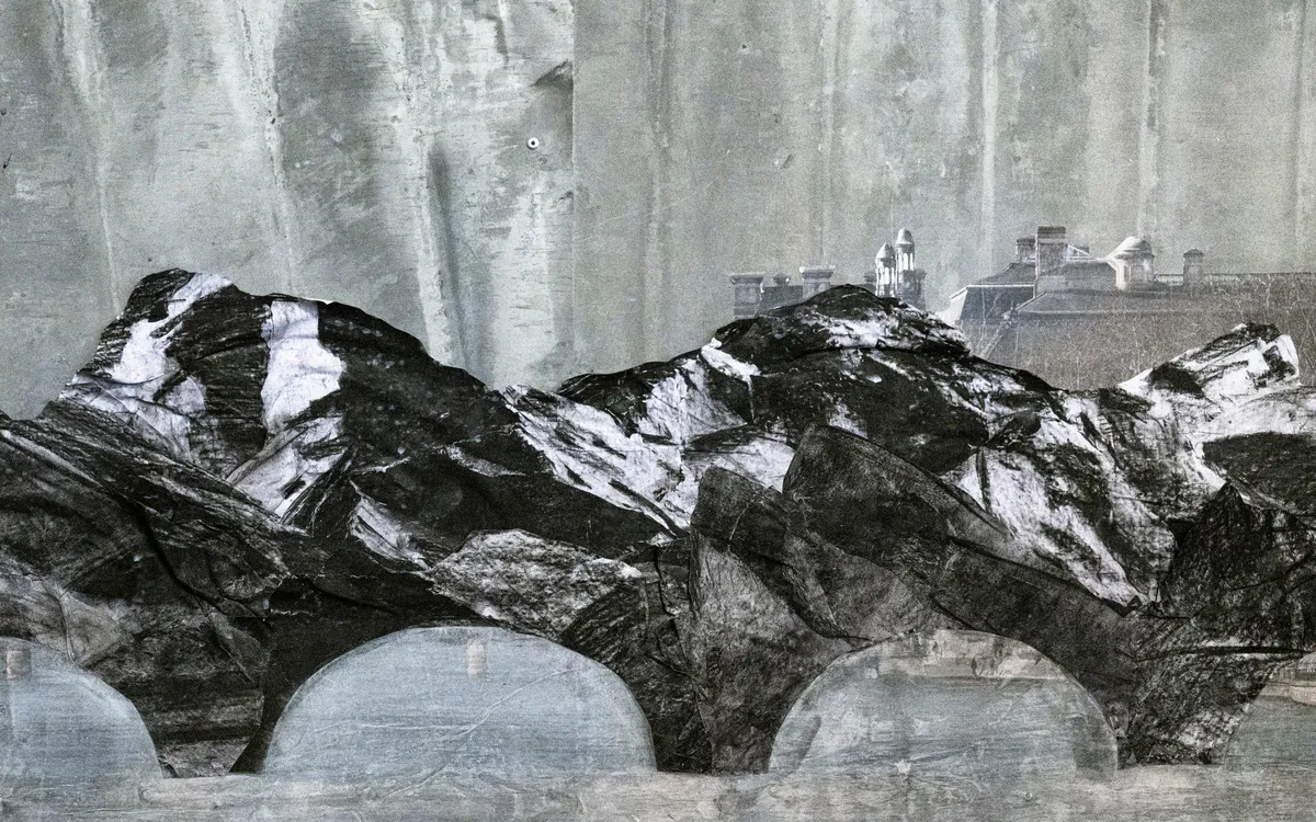 JR, « Les Esquisses de la Caverne » à la galerie Perrotin