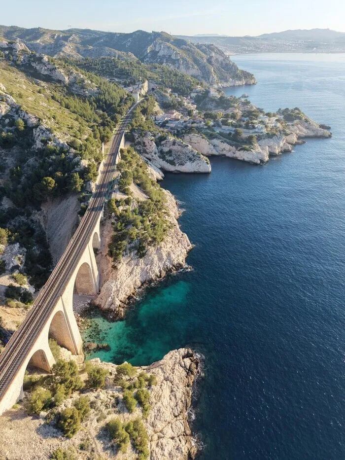A la découverte de la ligne ferroviaire de la Côte Bleue en TER ZOU !