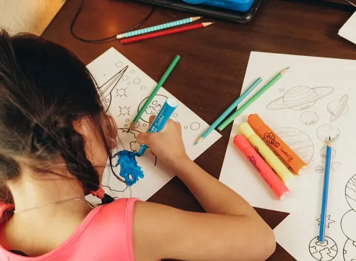 Dessine ton fantôme... En slip, avec Marion Puech