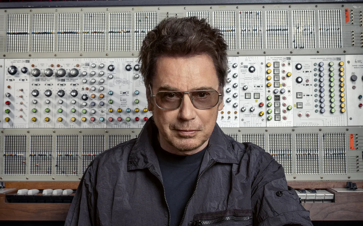 Jean-Michel Jarre annonce la tournée « OXYGENE & BEYOND 2027/2028 »