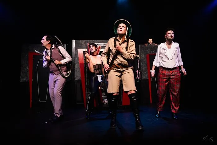 Dracula, la parodie hilarante et terrifiante !