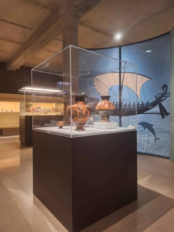 Lattara : visite guidée de l'exposition temporaire "Banquets Méditerranéens entre Grecs, Etrusques et Gaulois"
